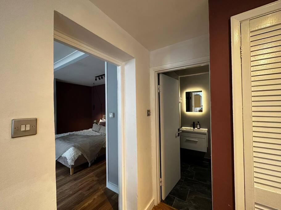 Spacious Studio For 4 Near Regents Park N1 ロンドン エクステリア 写真